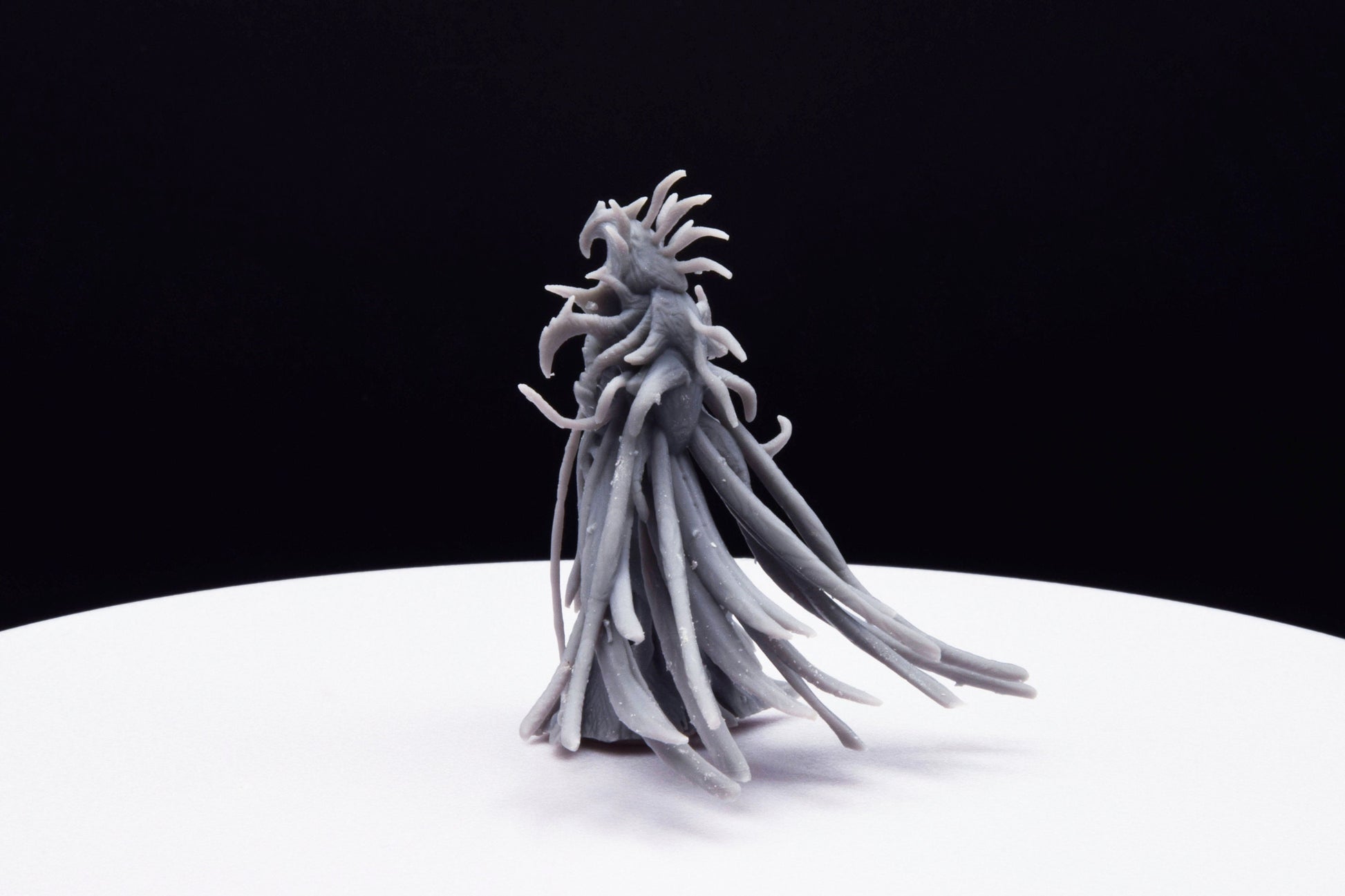 Gears Of War Queen Myrrah Ot Miniature - TheSTLSmith - 3D Printed with high quality resin for Skirmish/D&D games
