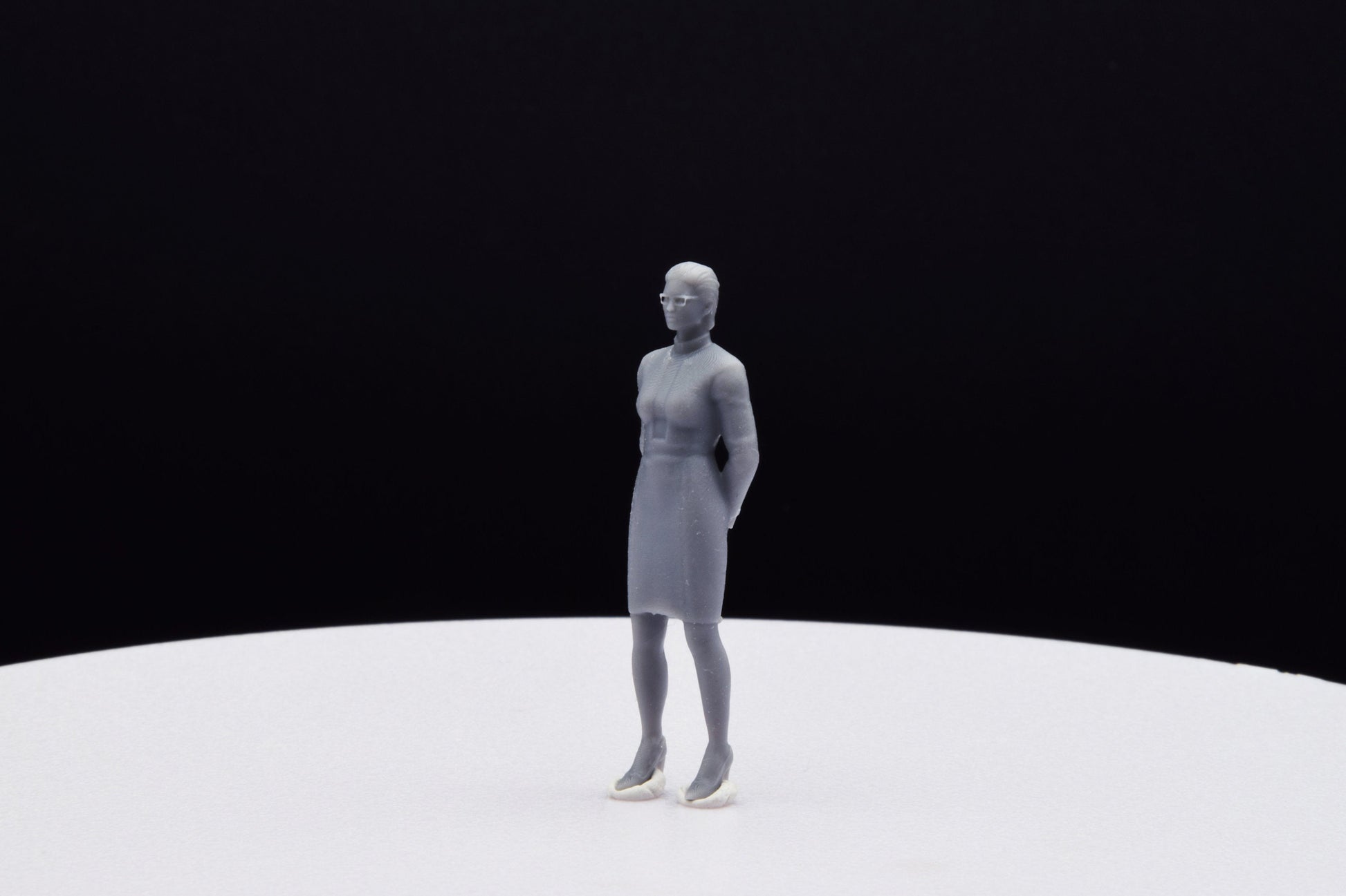 Gears Of War First Minister Jinn Miniature - TheSTLSmith - 3D Printed with high quality resin for Skirmish/D&D games