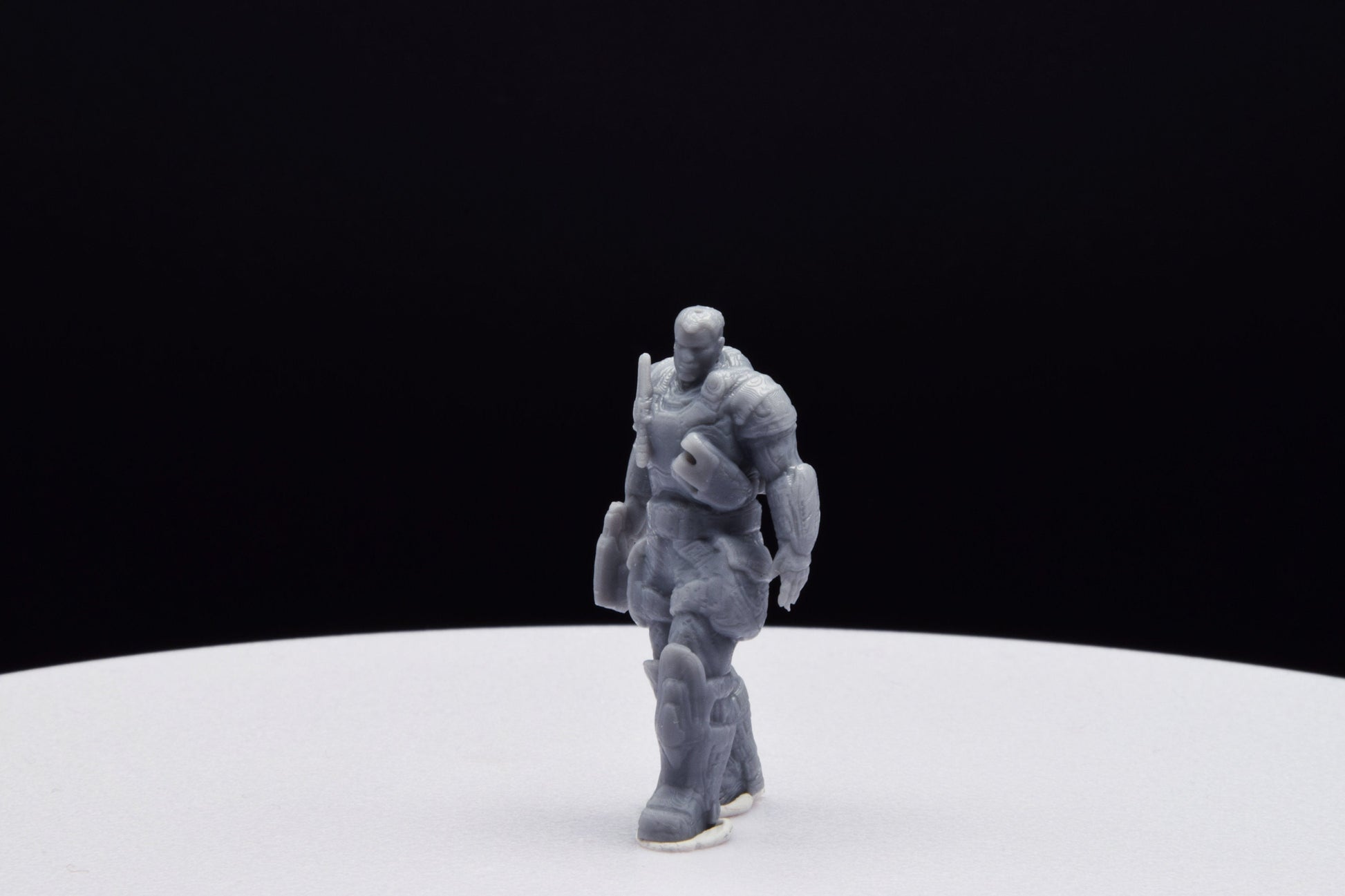Gears Of War Dominic Santiago Winter Ot Miniature - TheSTLSmith - 3D Printed with high quality resin for Skirmish/D&D games