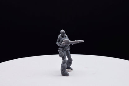 Gears Of War Anya Stroud Summer Ot Miniature - TheSTLSmith - 3D Printed with high quality resin for Skirmish/D&D games