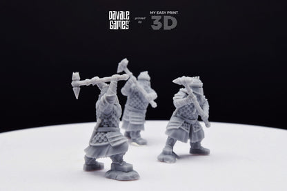 Silver Goat Dwarf with Hammer - Davale Games - 3D Printed with high quality resin for LOTR/D&D games