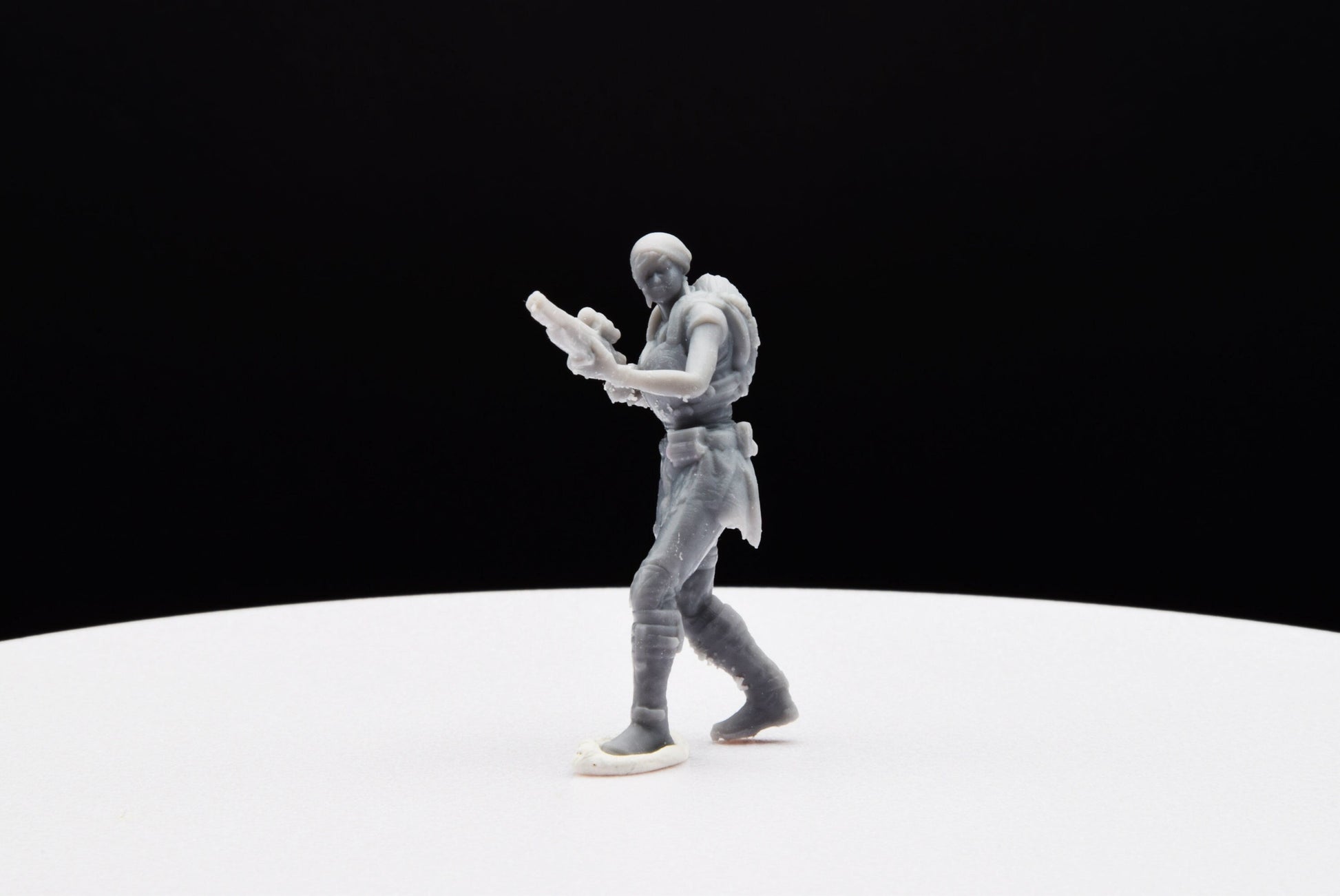 Gears Of War COG Kait Diaz Ot Miniature - TheSTLSmith - 3D Printed with high quality resin for Skirmish/D&D games