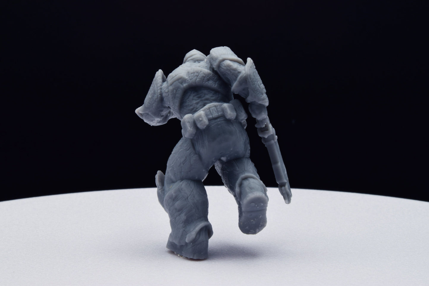 Gears Of War Hunter Ot Miniature - TheSTLSmith - 3D Printed with high quality resin for Skirmish/D&D games