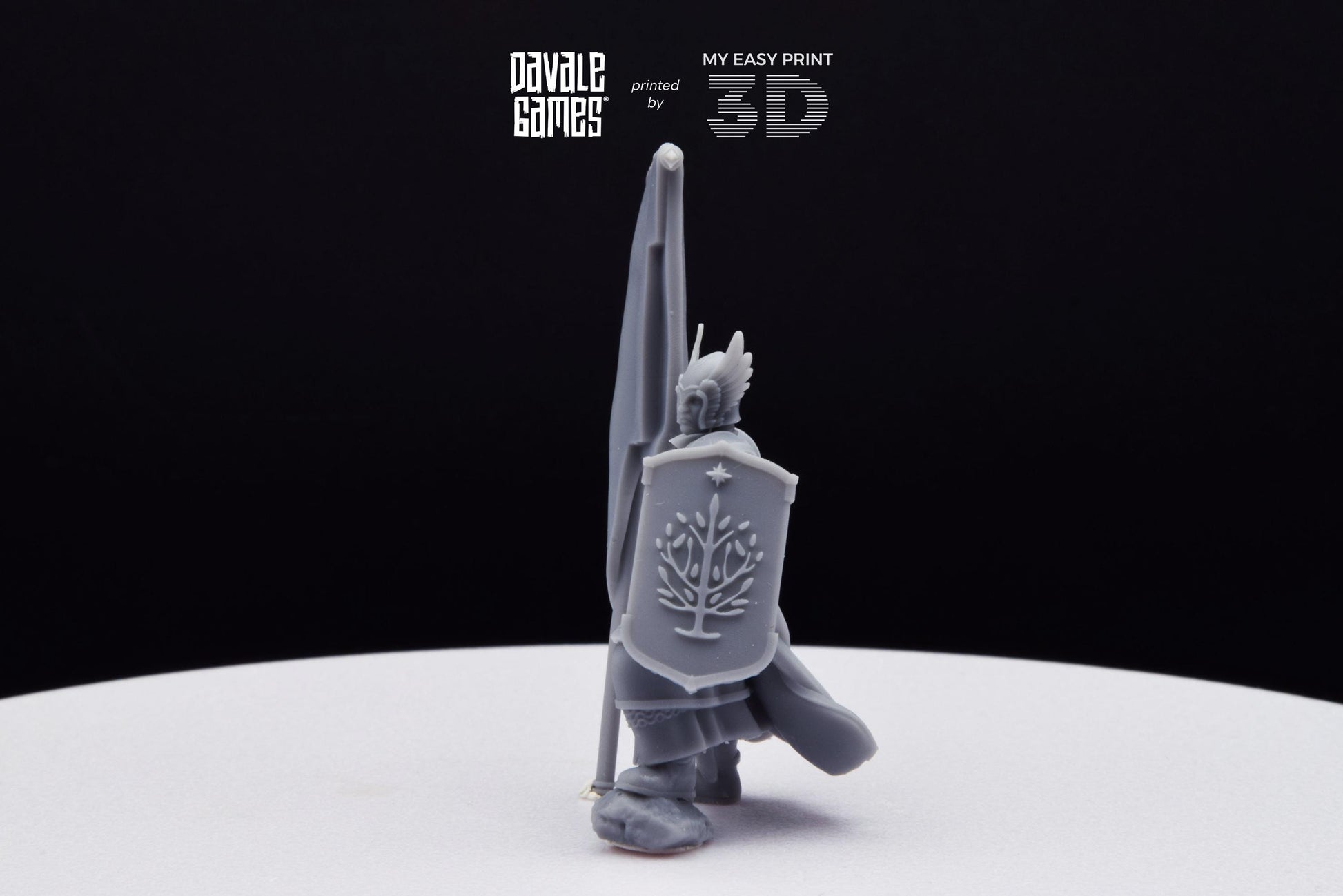 Grey Castle Tree Guard With Banner - Foot - Davale Games - 3D Printed with high quality resin for LOTR/D&D games