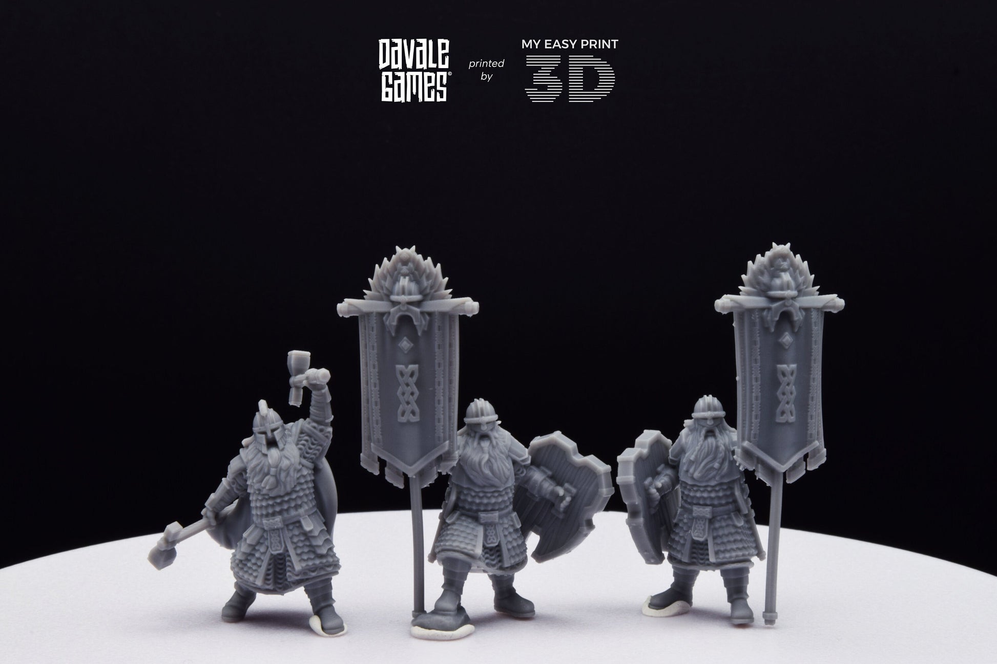 Kingdom Champion Dwarf and Banner - Davale Games - 3D Printed with high quality resin for LOTR/D&D games