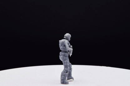 Gears Of War COG Summer Female Miniature - TheSTLSmith - 3D Printed with high quality resin for Skirmish/D&D games