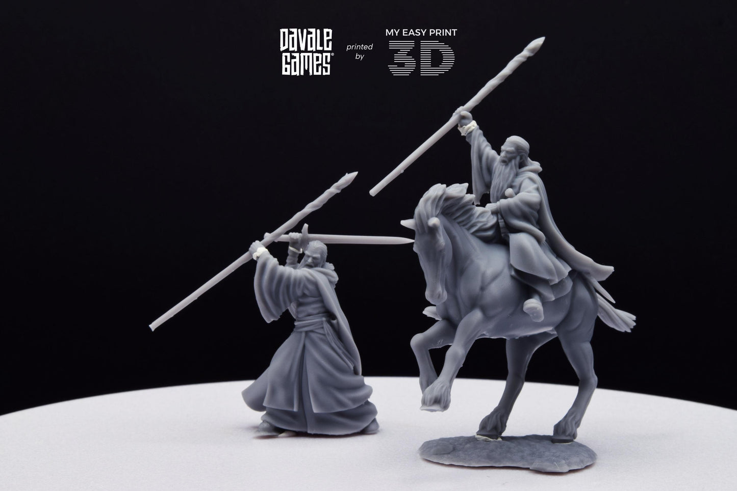 Gaënale the Mage White Light - Foot and Mounted - Davale Games - 3D Printed with high quality resin for LOTR/D&D games