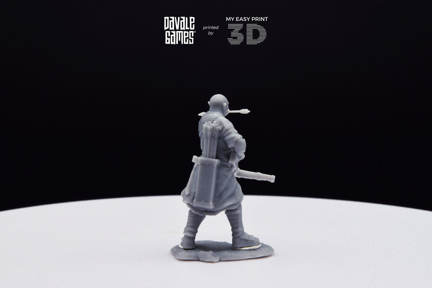 Blood-Handed Captain with Crossbow - Davale Games - 3D Printed with high quality resin for LOTR/D&D games