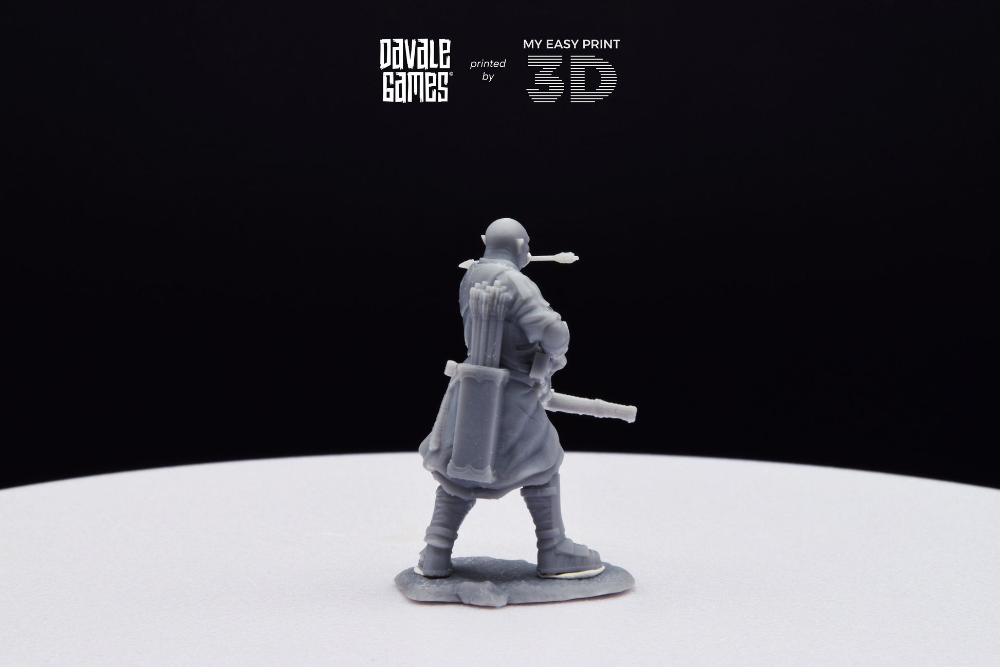 Blood-Handed Captain with Crossbow - Davale Games - 3D Printed with high quality resin for LOTR/D&D games