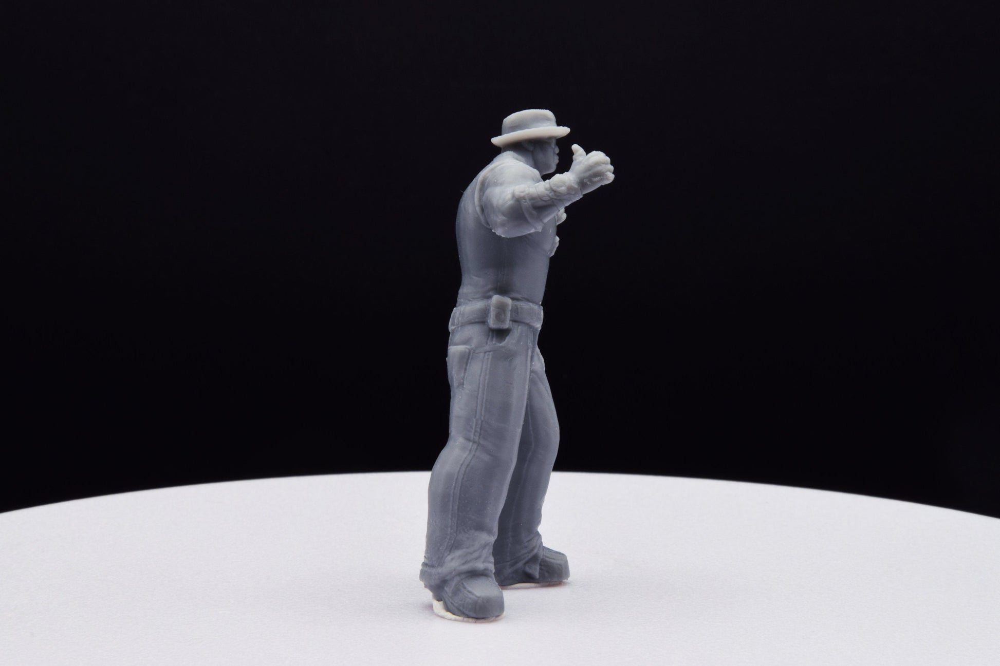 Gears Of War Augustus Cole Civilian Ot Miniature - TheSTLSmith - 3D Printed with high quality resin for Skirmish/D&D games