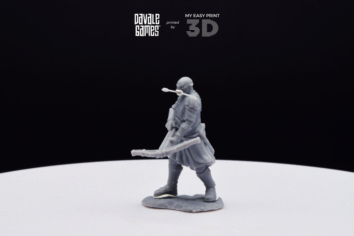 Blood-Handed Captain with Crossbow - Davale Games - 3D Printed with high quality resin for LOTR/D&D games