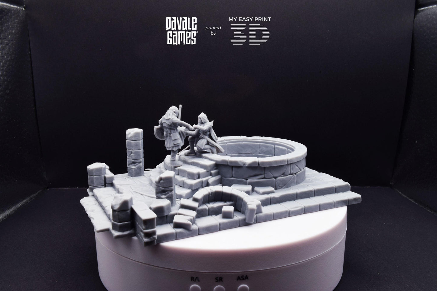 Grey Castle Scenery with Casualties [Ver.1 + Ver.2] - Davale Games - 3D Printed with high quality resin for LOTR/D&D games