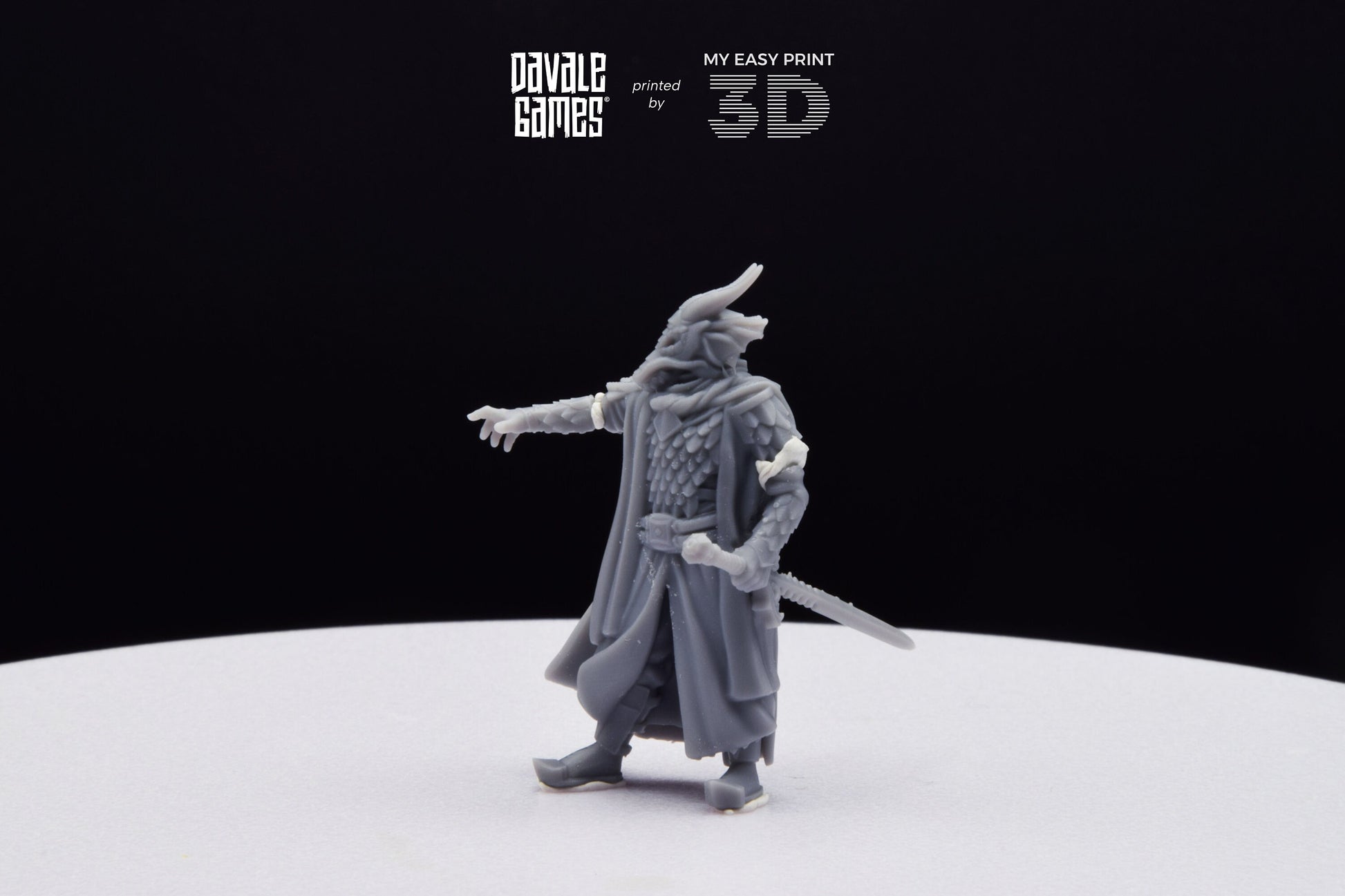 Dragon Army Dark Mage - Davale Games - 3D Printed with high quality resin for LOTR/D&D games