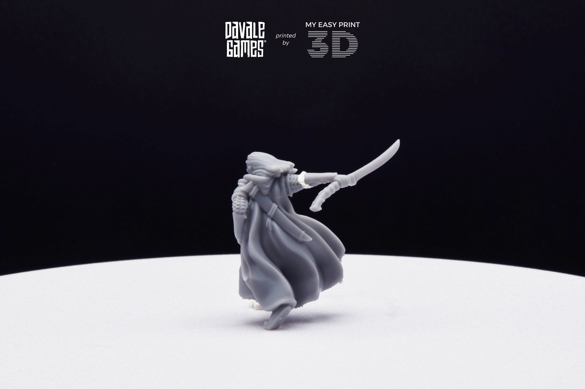 Lord Wandering Elf - Davale Games - 3D Printed with high quality resin for LOTR/D&D games