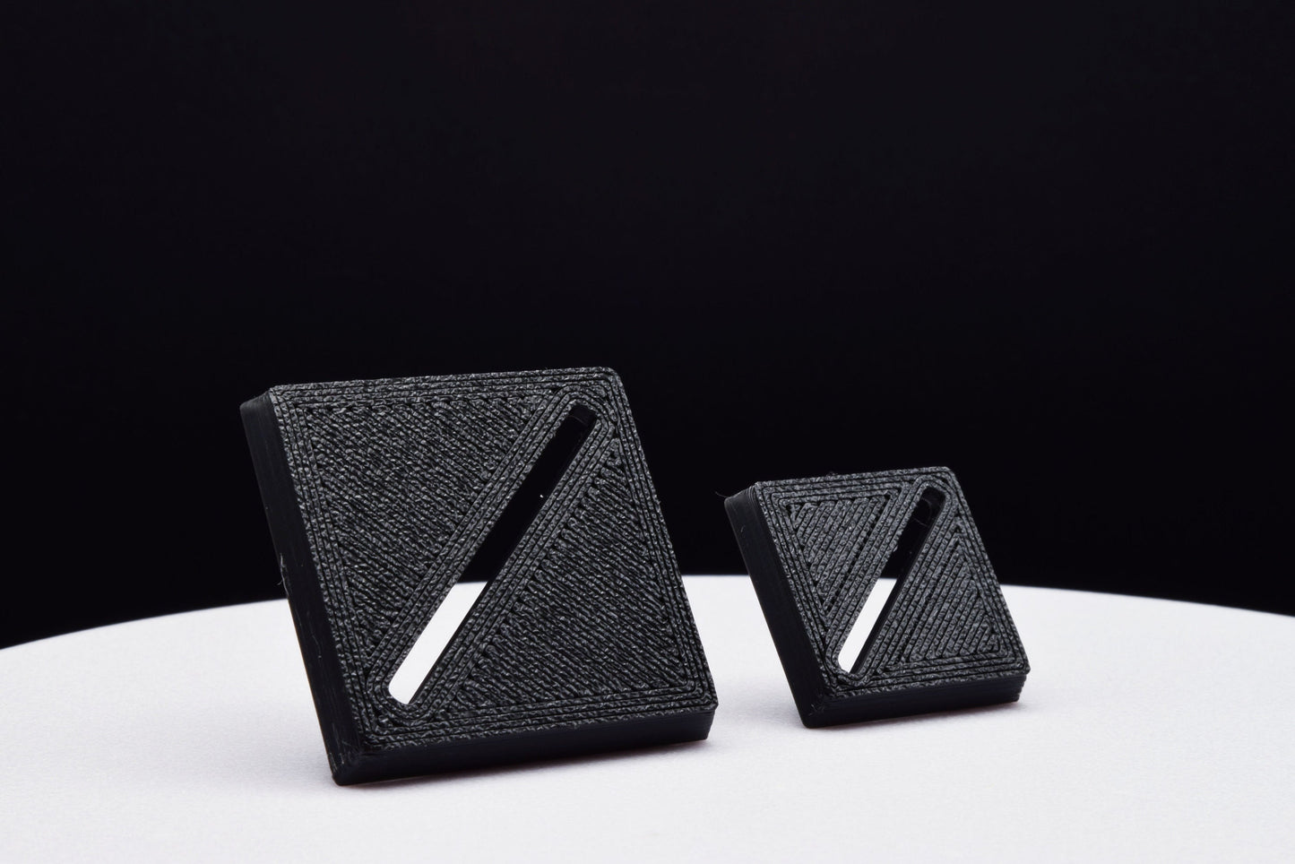 Slotted Square Bases for Miniatures (Diagonal) - 20mm 25mm 30mm - 3D Printed with high quality PLA+ for Tabletop Games/Wargames/D&D games