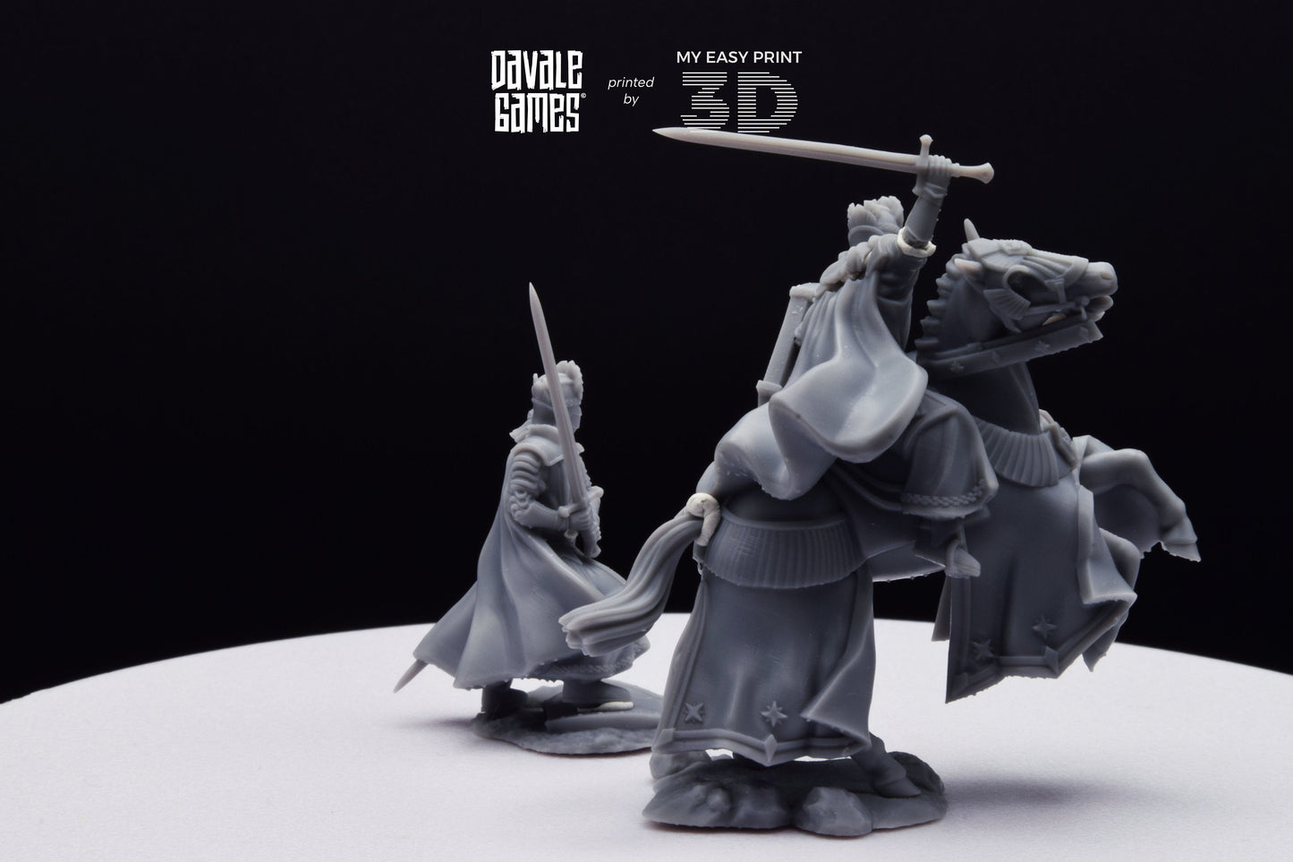 High Human King with Helmet - Foot and Mounted - Davale Games - 3D Printed with high quality resin for LOTR/D&D games