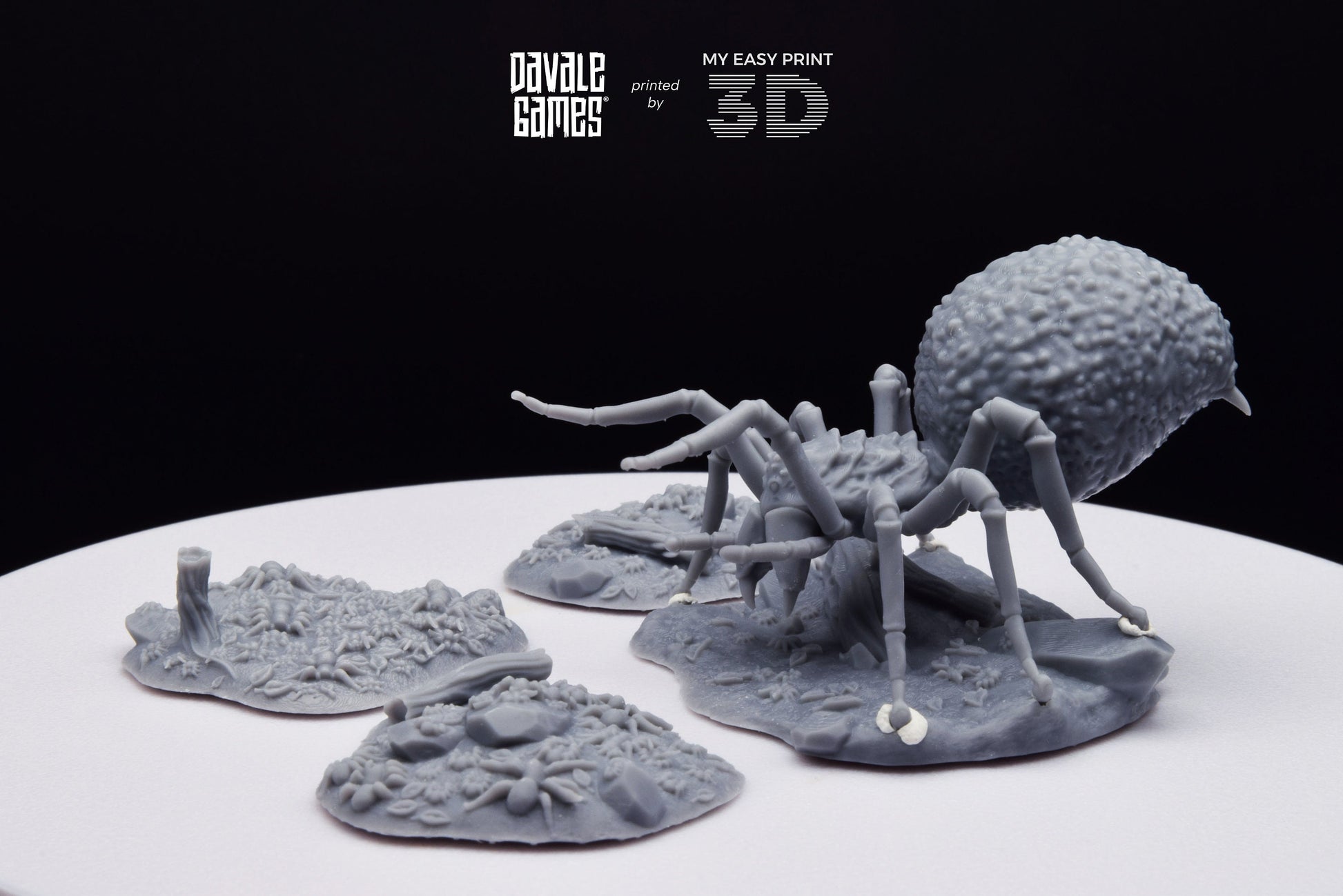 Queen of Spiders and sons - Davale Games - 3D Printed with high quality resin for LOTR/D&D games