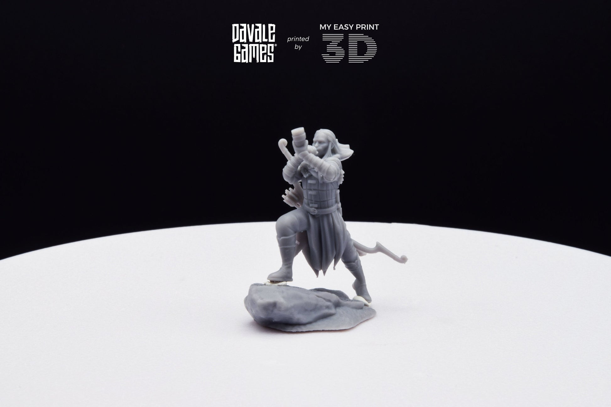 Wood Elf with Horn - Davale Games - 3D Printed with high quality resin for LOTR/D&D games