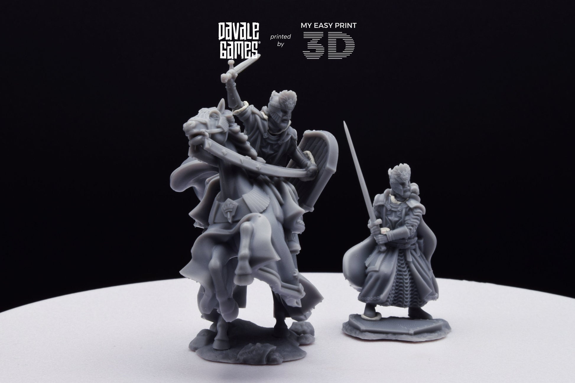 High Human King with Helmet - Foot and Mounted - Davale Games - 3D Printed with high quality resin for LOTR/D&D games