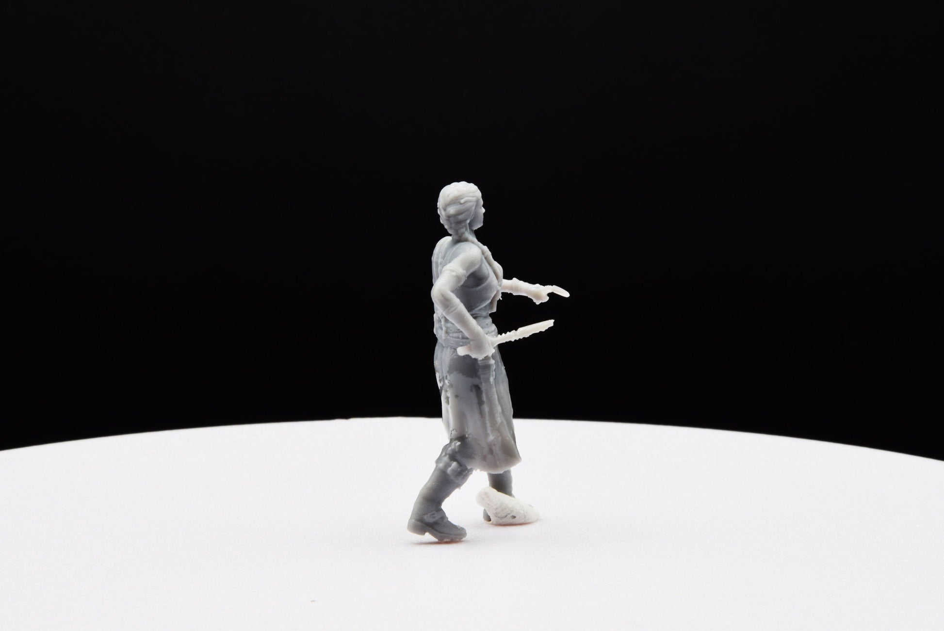 Gears Of War Reyna Diaz Outsider Ot Miniature - TheSTLSmith - 3D Printed with high quality resin for Skirmish/D&D games