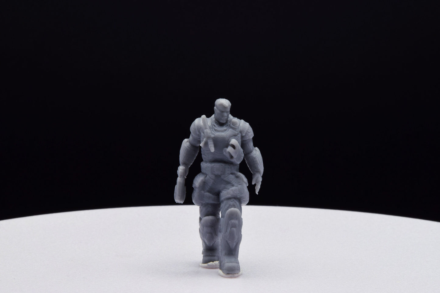 Gears Of War Dominic Santiago Winter Ot Miniature - TheSTLSmith - 3D Printed with high quality resin for Skirmish/D&D games