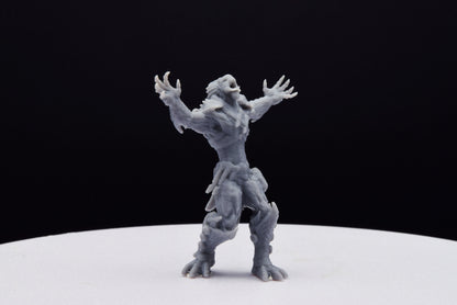 Gears Of War Kantus Shaman Ot Miniature - TheSTLSmith - 3D Printed with high quality resin for Skirmish/D&D games