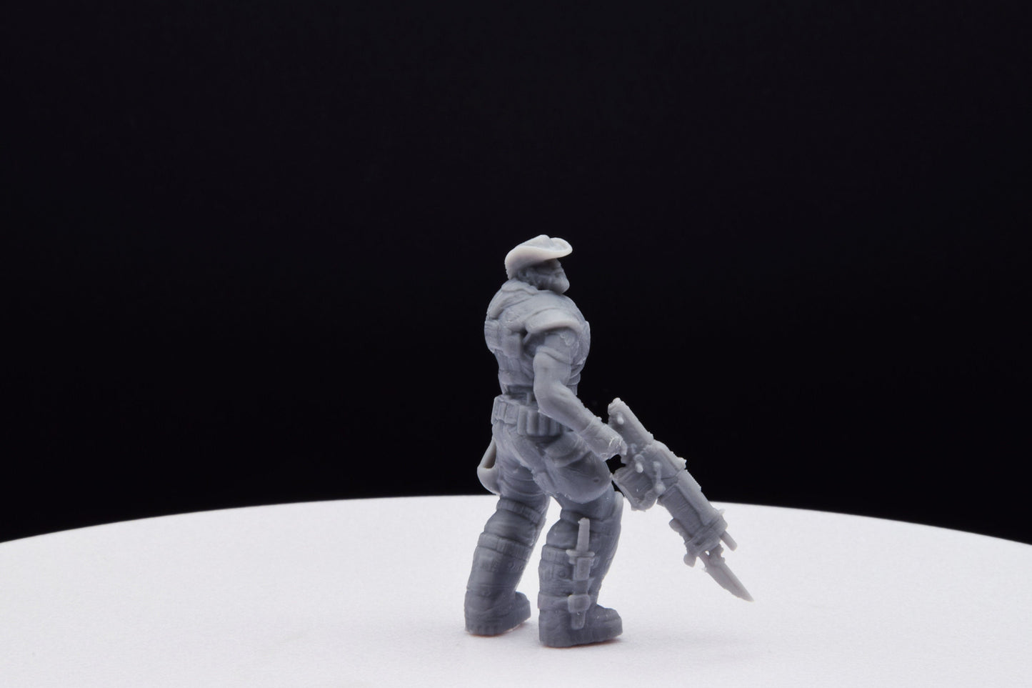 Gears Of War Dizzy Wallin Winter Ot Miniature - TheSTLSmith - 3D Printed with high quality resin for Skirmish/D&D games