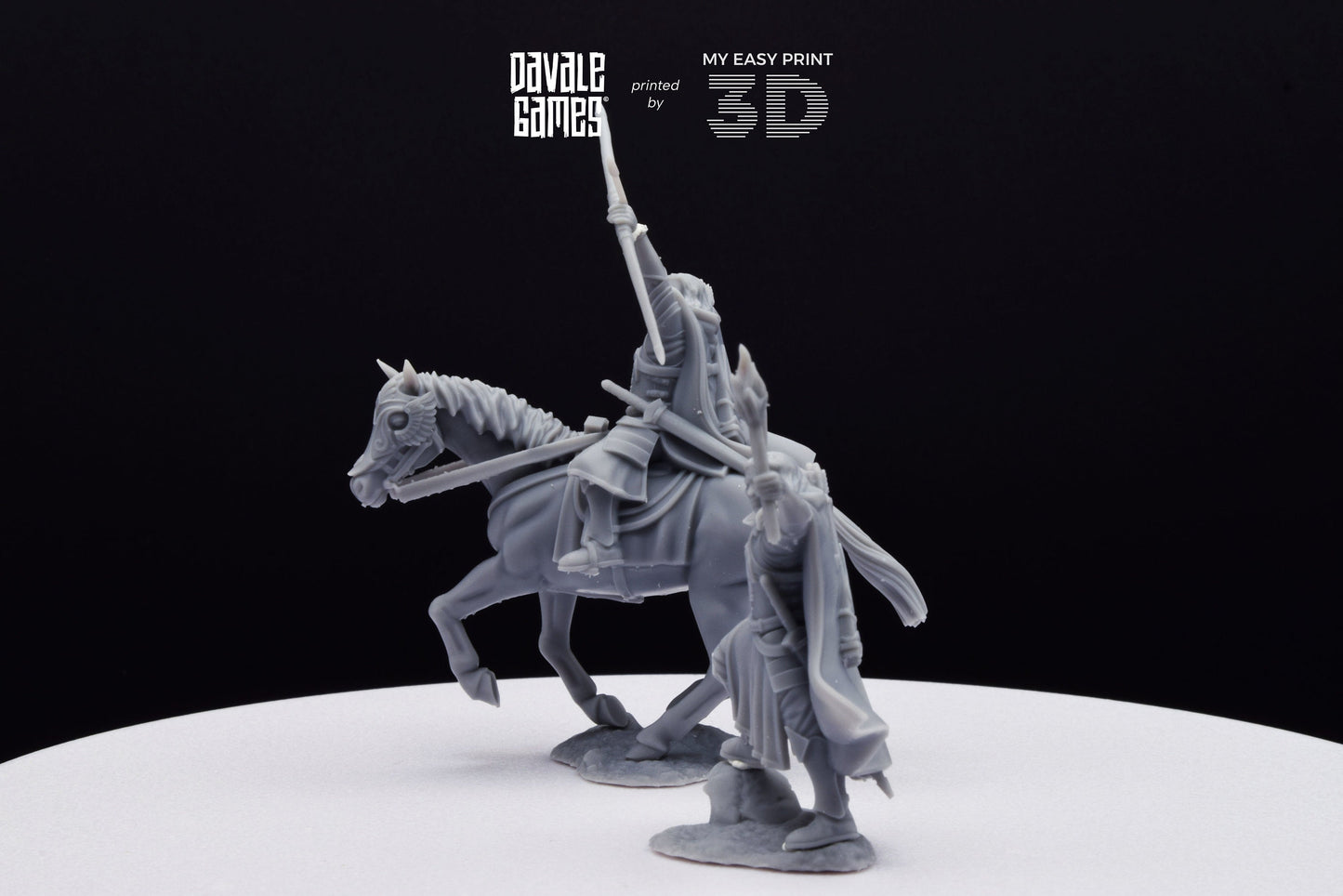 Berf Grey Castle Court Captain - Foot and Mounted - Davale Games - 3D Printed with high quality resin for LOTR/D&D games