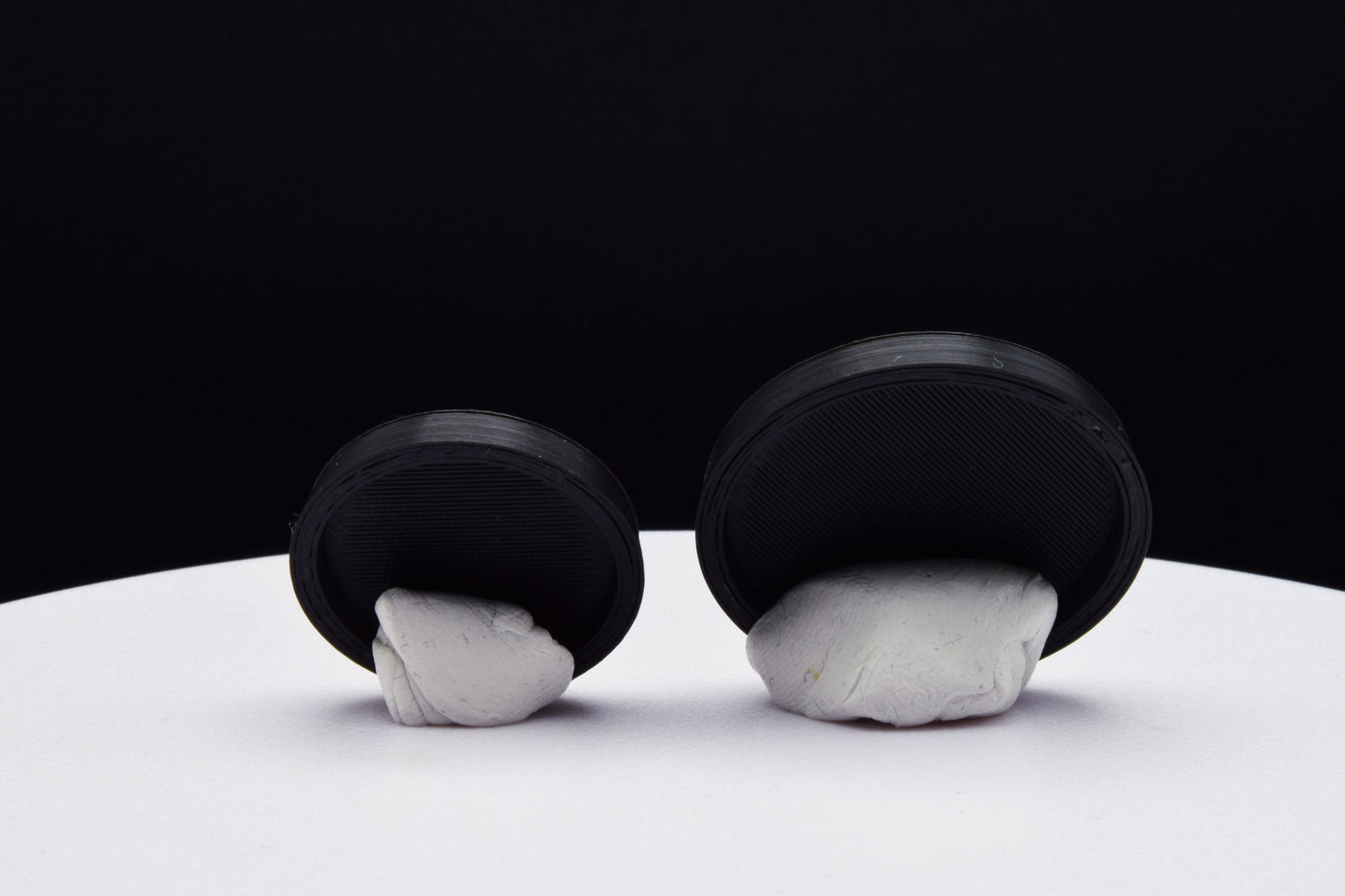 Round Bases for Miniatures - 20mm to 200mm - 3D Printed with high quality PLA+ for Tabletop Games/Wargames/D&D games