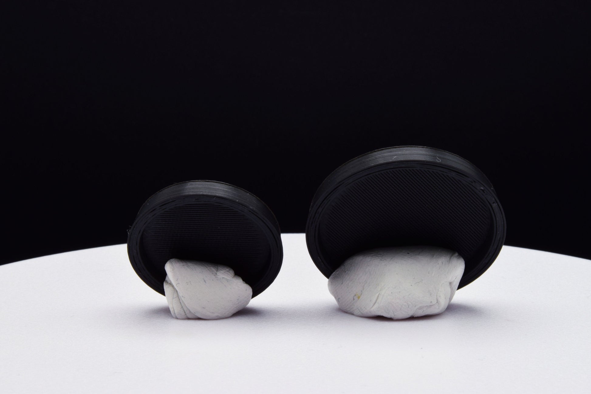 Round Bases for Miniatures - 20mm to 200mm - 3D Printed with high quality PLA+ for Tabletop Games/Wargames/D&D games