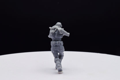 Gears Of War UIR Soldier Female [4] Miniature - TheSTLSmith - 3D Printed with high quality resin for Skirmish/D&D games