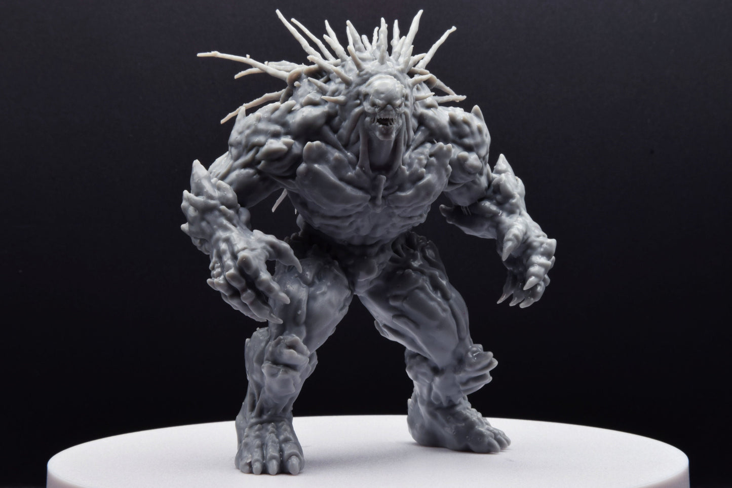 Gears Of War Matriarch Boss Miniature - GameQraft - 3D Printed with high quality resin for Skirmish/D&D games