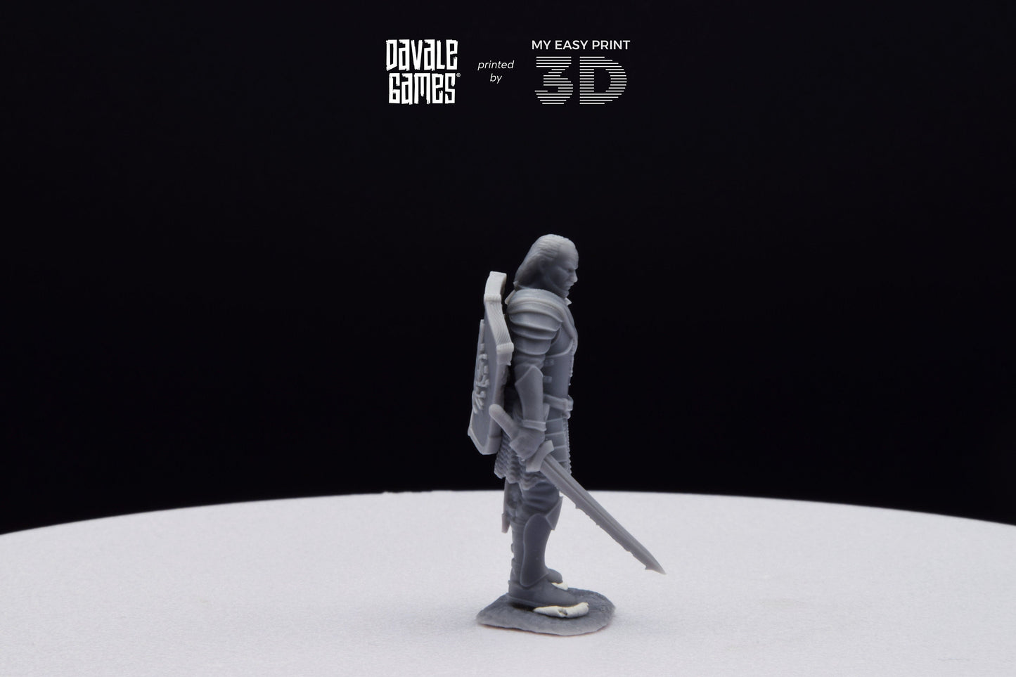 Veteran Grey Castle Captain [Ver. 1] - Davale Games - 3D Printed with high quality resin for LOTR/D&D games