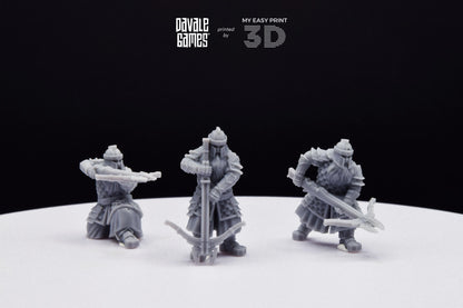 Silver Goat Dwarves with Crossbow - Davale Games - 3D Printed with high quality resin for LOTR/D&D games