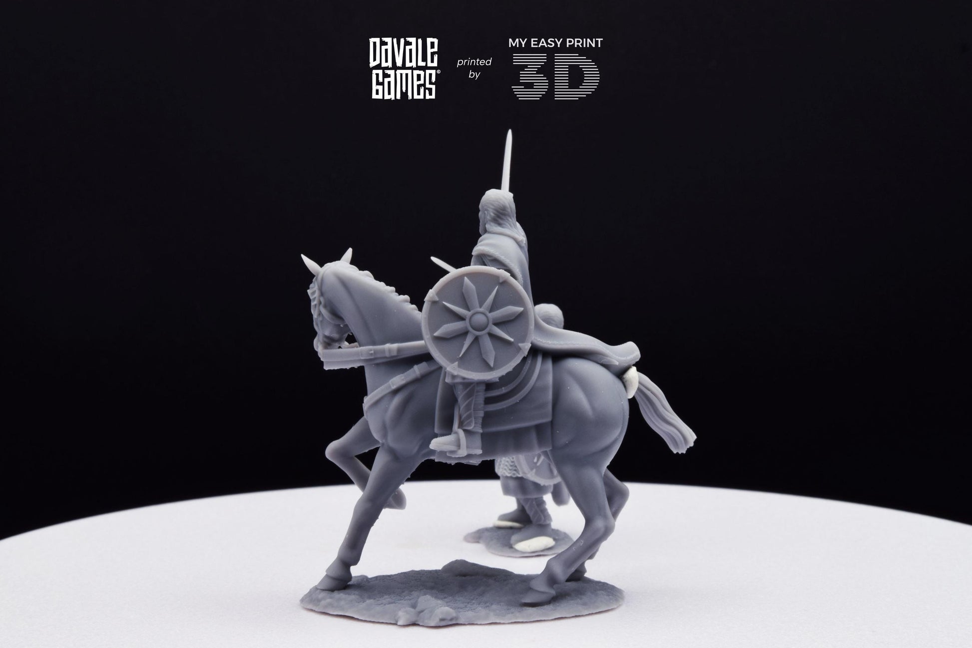 West Humans King - Foot and Mounted - Davale Games - 3D Printed with high quality resin for LOTR/D&D games