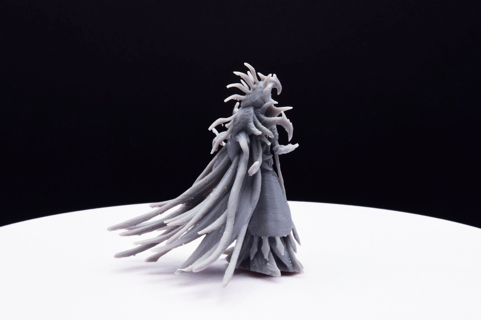Gears Of War Queen Myrrah Ot Miniature - TheSTLSmith - 3D Printed with high quality resin for Skirmish/D&D games
