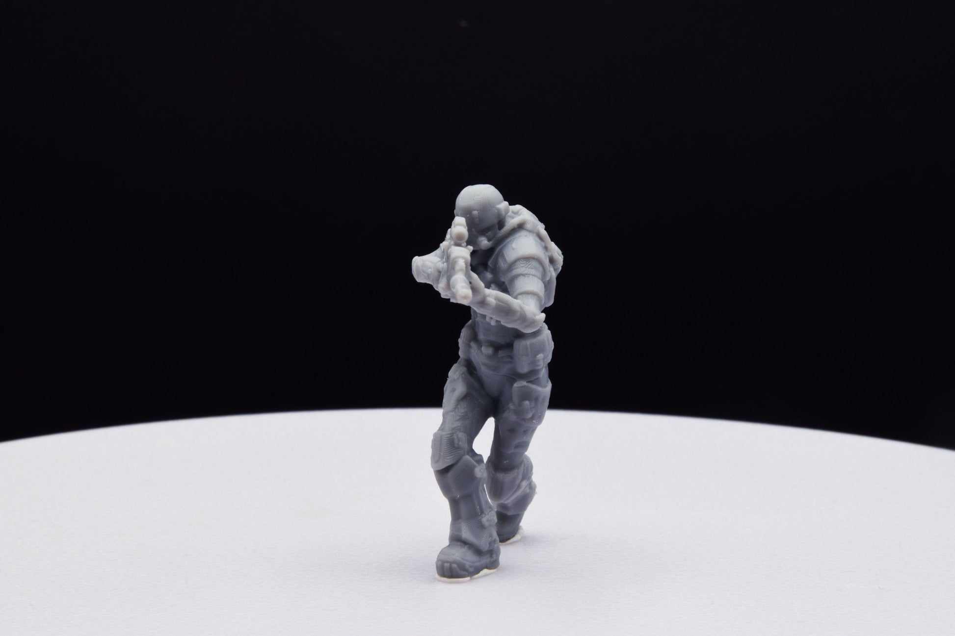 Gears Of War UIR Soldier Female [4] Miniature - TheSTLSmith - 3D Printed with high quality resin for Skirmish/D&D games