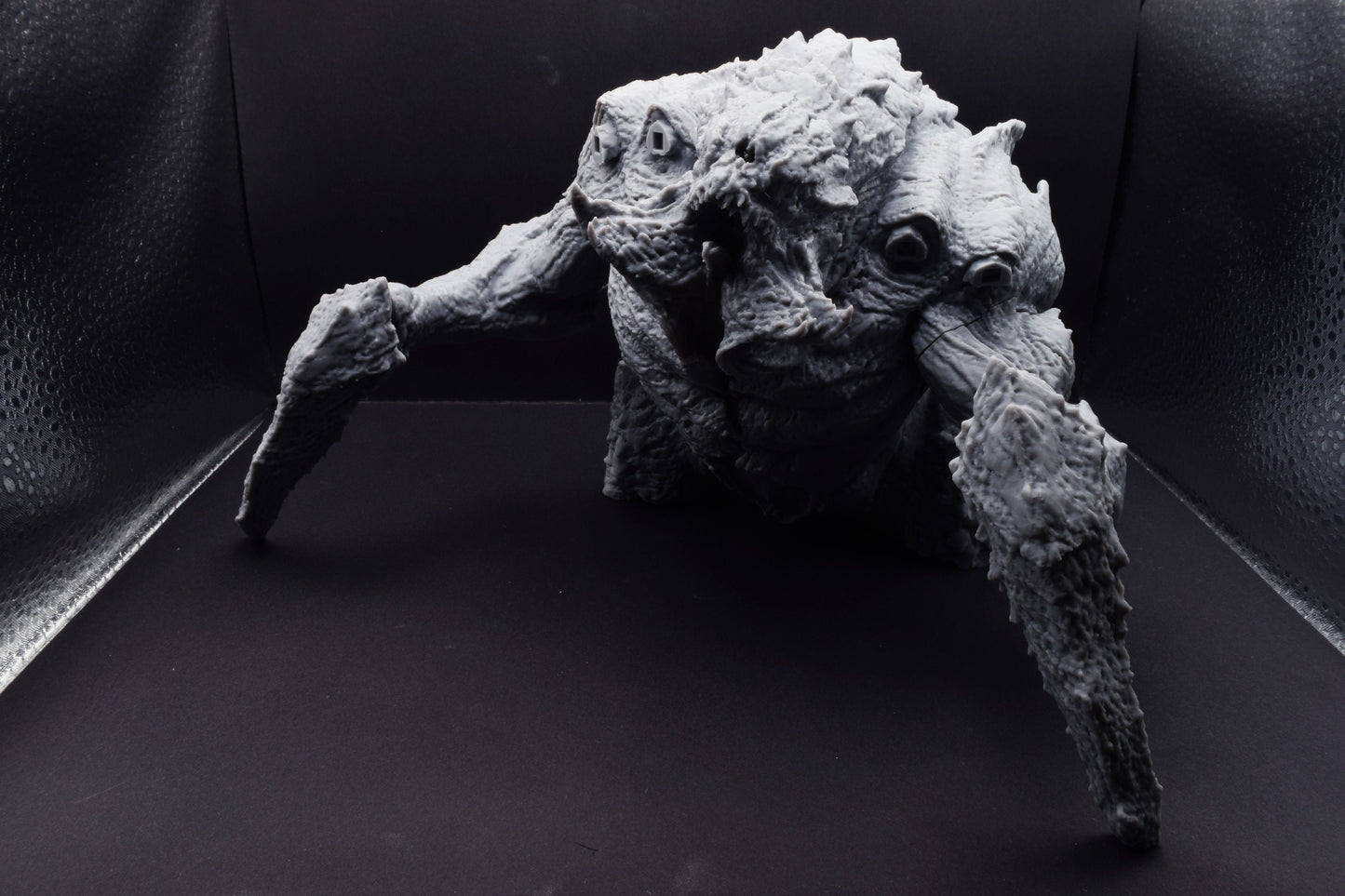 Gears Of War Hive Beast Boss - TheSTLSmith - 3D Printed with high quality resin for Skirmish/D&D games