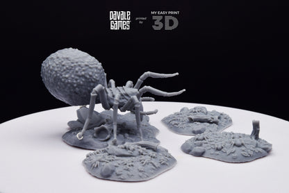 Queen of Spiders and sons - Davale Games - 3D Printed with high quality resin for LOTR/D&D games