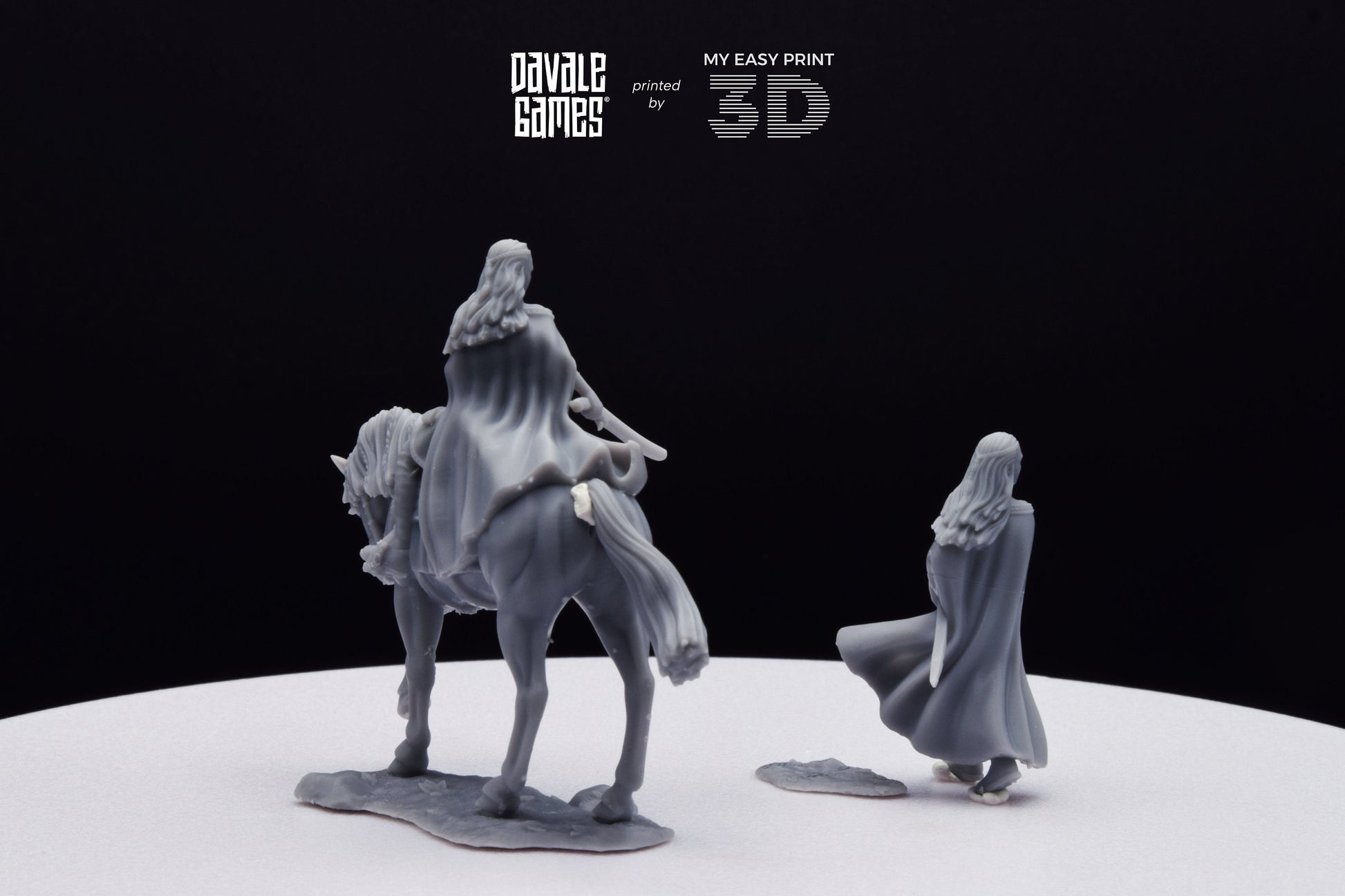 Bloody Elf Maiden - Foot and Mounted - Davale Games - 3D Printed with high quality resin for LOTR/D&D games