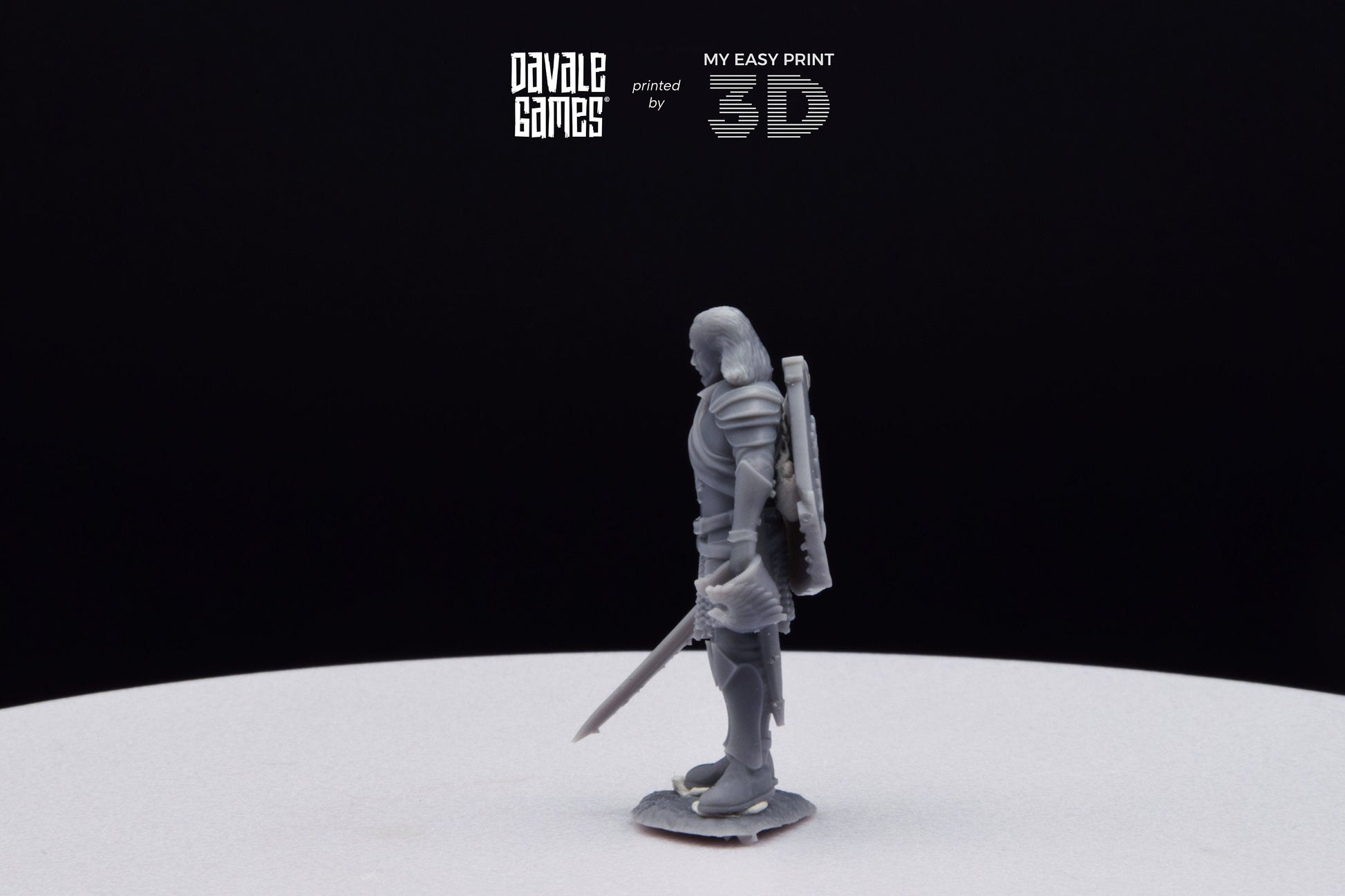Veteran Grey Castle Captain [Ver. 1] - Davale Games - 3D Printed with high quality resin for LOTR/D&D games
