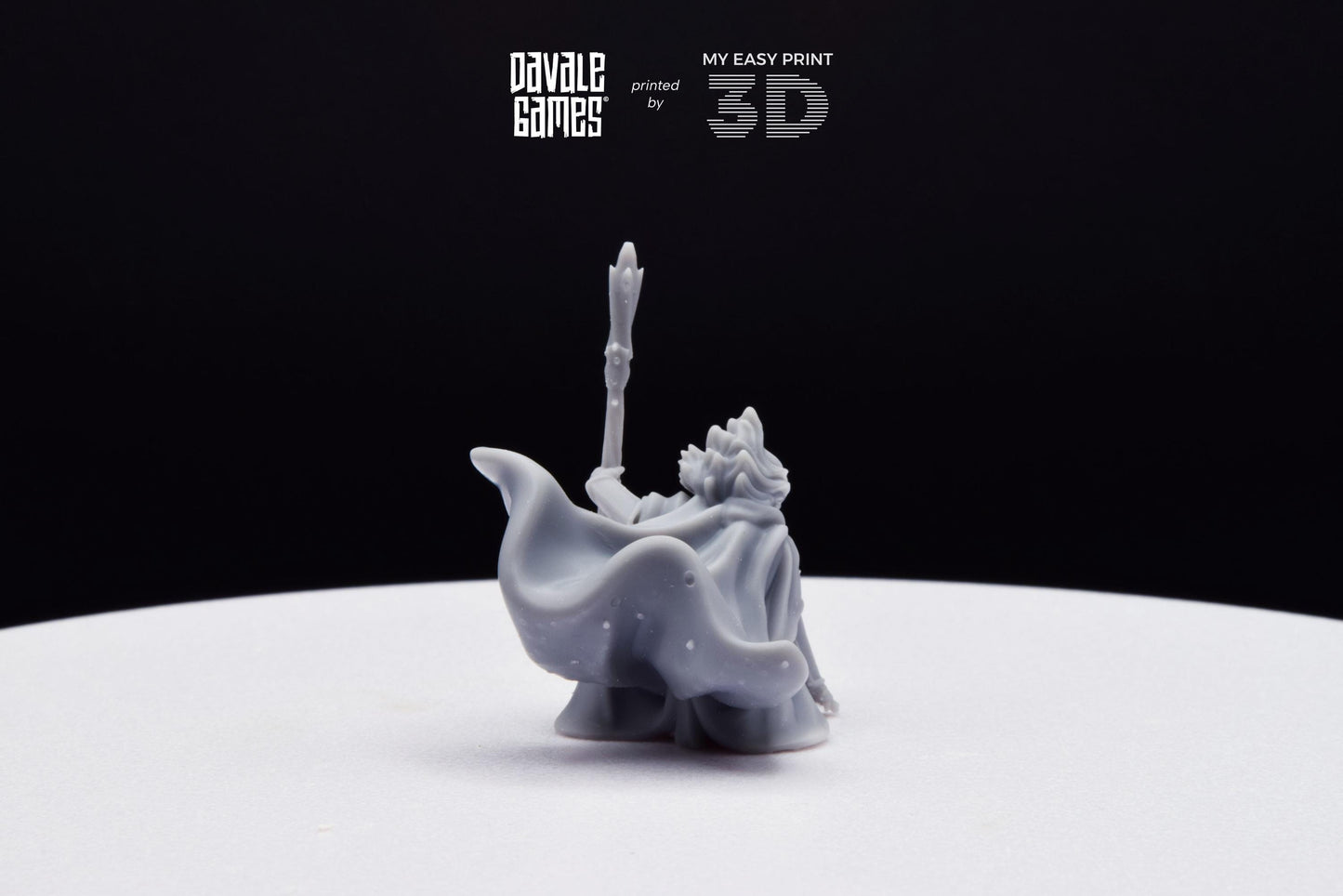 Bloody Storm Wizard - Davale Games - 3D Printed with high quality resin for LOTR/D&D games