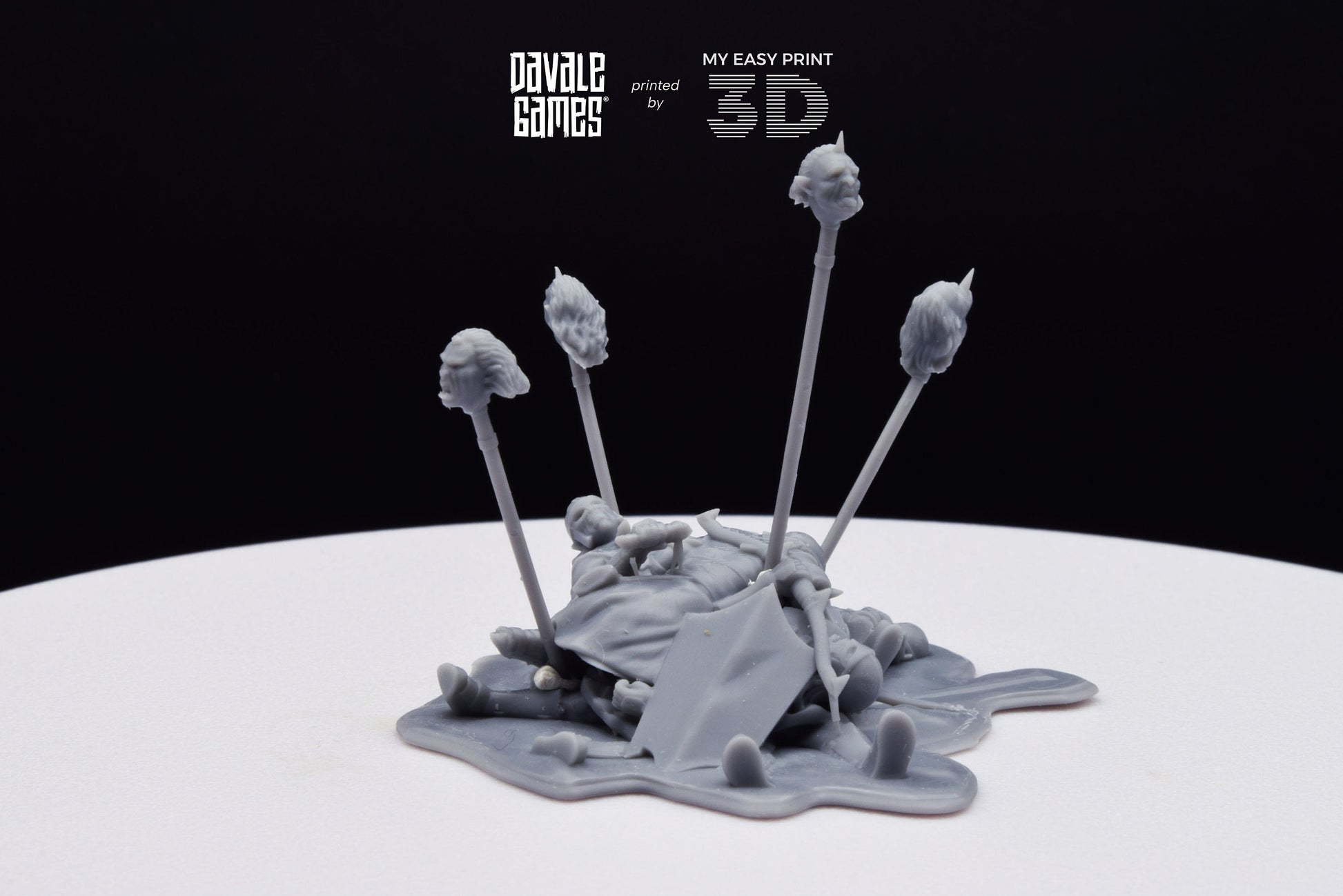 Bonfires with Pikes and Bloodhand Orcs heads - War Item - Davale Games - 3D Printed with high quality resin for LOTR/D&D games