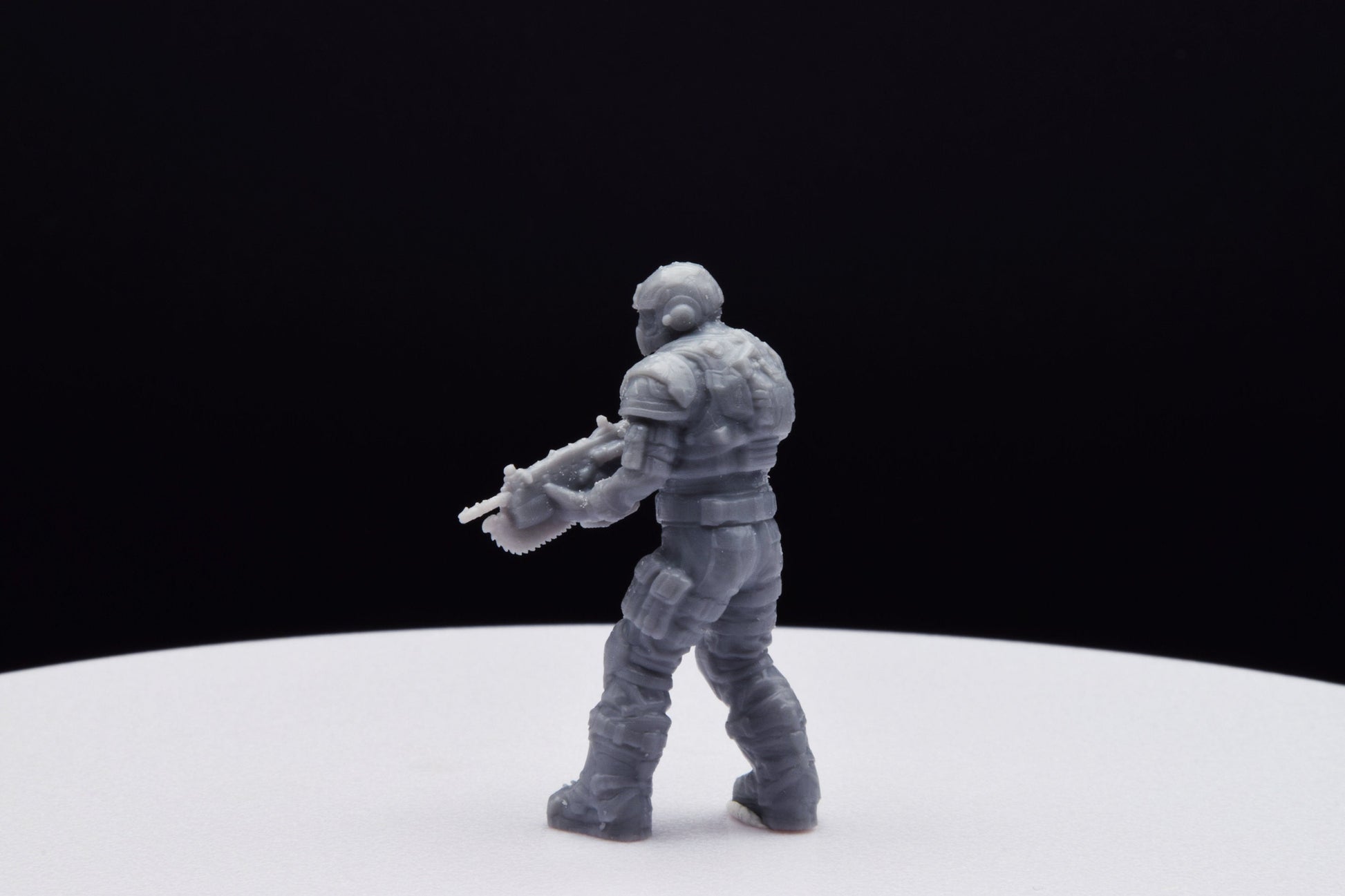 Gears Of War COG Soldier Winter Male Miniature - TheSTLSmith - 3D Printed with high quality resin for Skirmish/D&D games