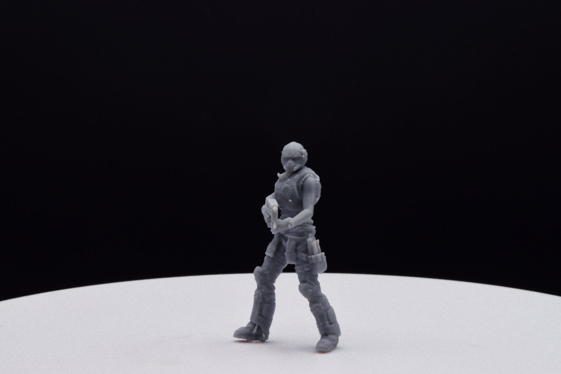 Gears Of War Lizzie Carmine Miniature - TheSTLSmith - 3D Printed with high quality resin for Skirmish/D&D games