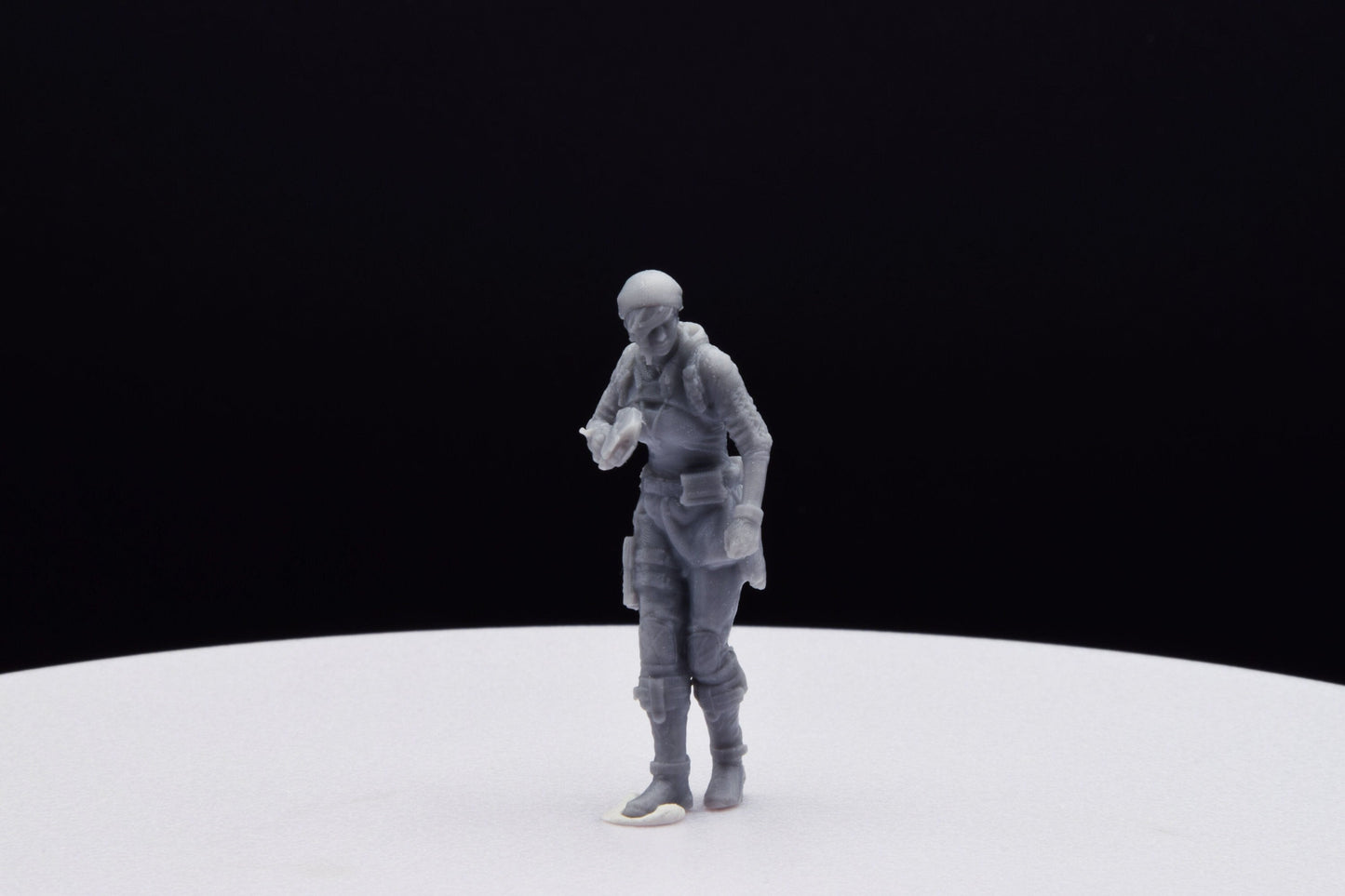 Gears Of War Kait Diaz Outsider Miniature - TheSTLSmith - 3D Printed with high quality resin for Skirmish/D&D games