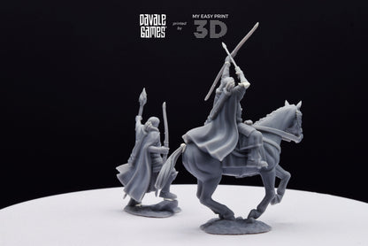 Berf Grey Castle Court Captain - Foot and Mounted - Davale Games - 3D Printed with high quality resin for LOTR/D&D games