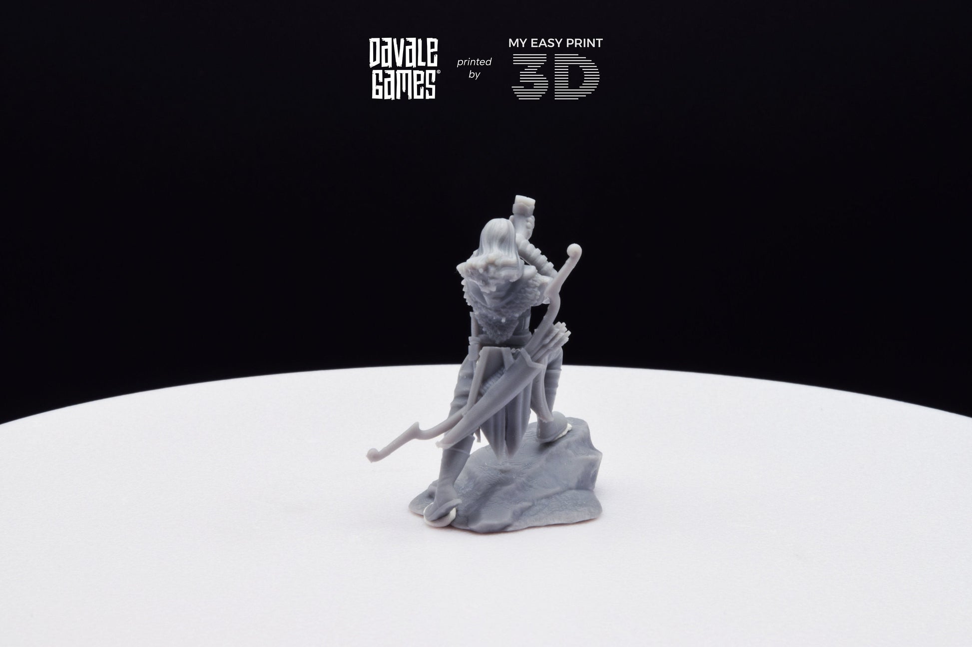 Wood Elf with Horn - Davale Games - 3D Printed with high quality resin for LOTR/D&D games