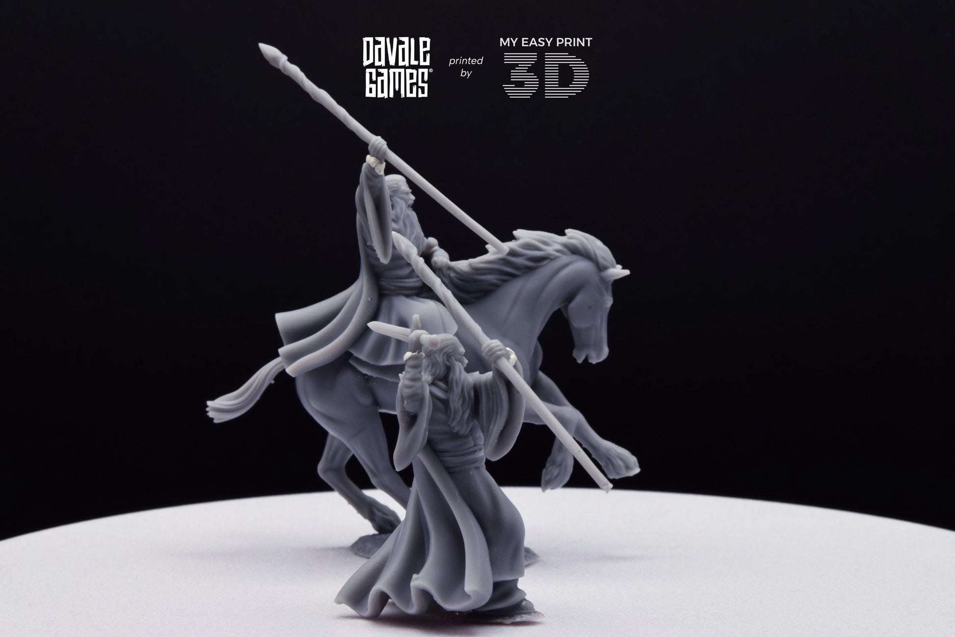 Gaënale the Mage White Light - Foot and Mounted - Davale Games - 3D Printed with high quality resin for LOTR/D&D games