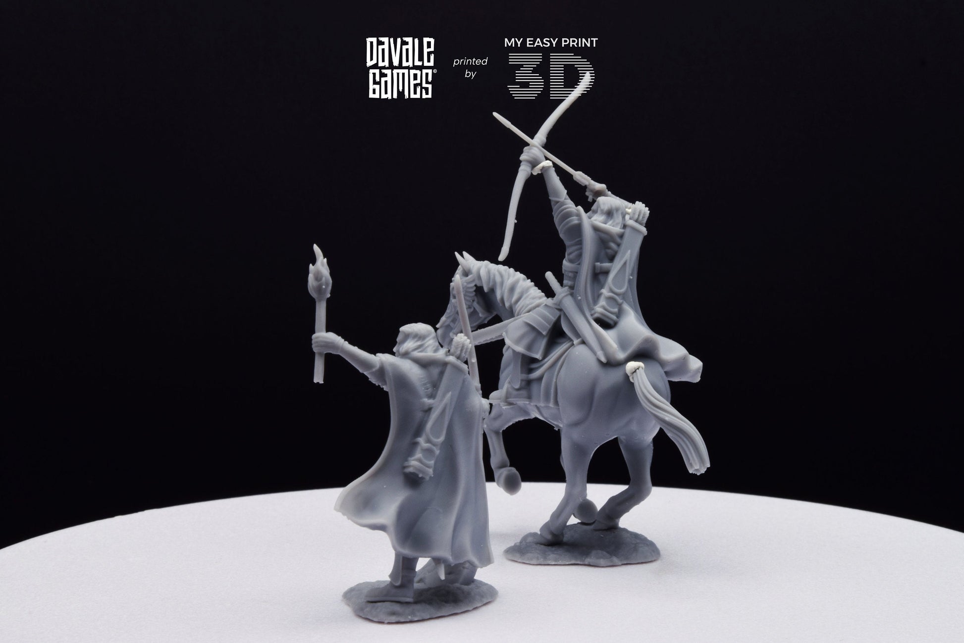 Berf Grey Castle Court Captain - Foot and Mounted - Davale Games - 3D Printed with high quality resin for LOTR/D&D games